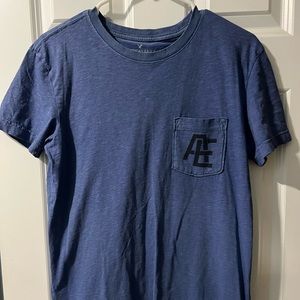 American Eagle Men’s Blue Pocket Tshirt, Small